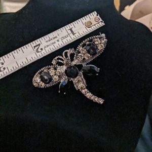 Dragonfly brooch